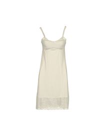 by TI MO - Nightgown