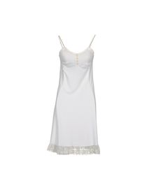 by TI MO - Nightgown