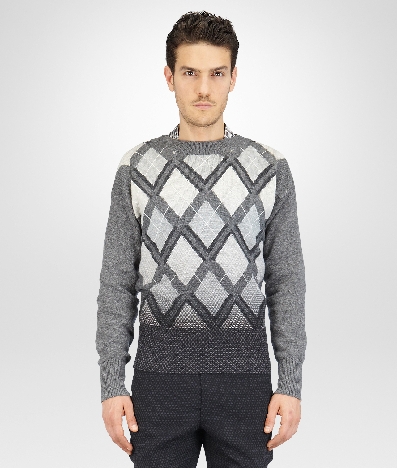 BOTTEGA VENETA - PULL MULTICOLORE EN CACHEMIRE AVEC MOTIF ARGYLE TRICOTÉ À LA MAIN