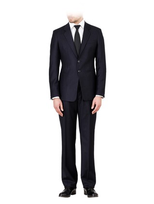 Two buttons suit