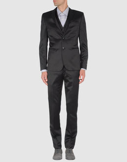 BRIAN DALES - ABITI - Abiti - su YOOX.COM