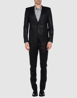 BRIAN DALES - ABITI - Abiti - su YOOX.COM