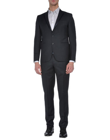 ZOOM BRIAN DALES - Suit