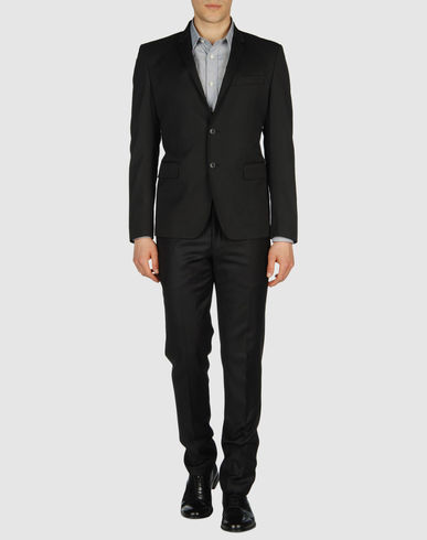 ZOOM BRIAN DALES - Suit