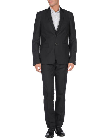 ZOOM MAURO GRIFONI - Suits