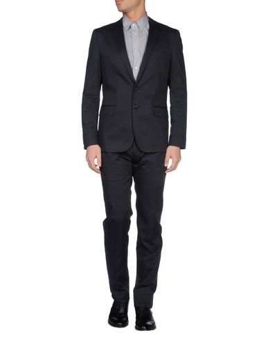ZOOM 57 T - Suit