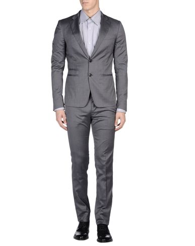 ZOOM MAURO GRIFONI - Suit
