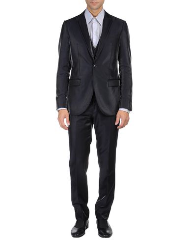 ZOOM PITTI - Suit