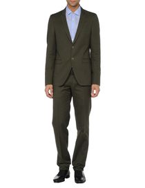 MARIO MATTEO - Suits