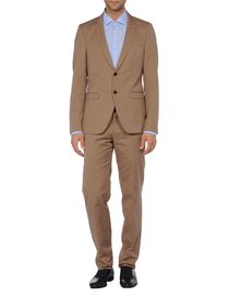 MARIO MATTEO - Suits