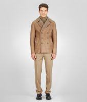 Bottega Veneta® Caban aus filzigem Shearling Bronze Bottega Veneta® Caban aus filzigem Shearling Bronze