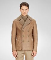 Bottega Veneta® Caban aus filzigem Shearling Bronze Bottega Veneta® Caban aus filzigem Shearling Bronze
