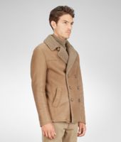 Bottega Veneta® Caban aus filzigem Shearling Bronze Bottega Veneta® Caban aus filzigem Shearling Bronze