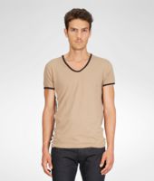 Bottega Veneta® T-Shirt aus biologischer Baumwolle Walnut, Pearl und Dark Navy Bottega Veneta® T-Shirt aus biologischer Baumwolle Walnut, Pearl und Dark Navy