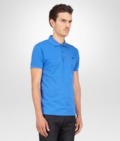 Bottega Veneta® POLOSHIRT AUS ROBUSTEM PIKEE SIGNAL BLUE Bottega Veneta® POLOSHIRT AUS ROBUSTEM PIKEE SIGNAL BLUE