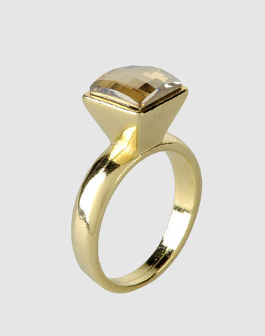 ZOOM DANIELA FARAH - Ring