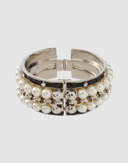 prezzi e offerte MOSCHINO GIOIELLI Bracciali su YOOX.COM su prezzi in promozione