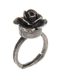 WHITE VALENTINE - Ring