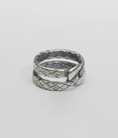 Bottega Veneta® Ring aus oxidiertem Silber Intrecciato Bottega Veneta® Ring aus oxidiertem Silber Intrecciato