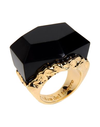 ZOOM PEDRO DEL HIERRO - Ring