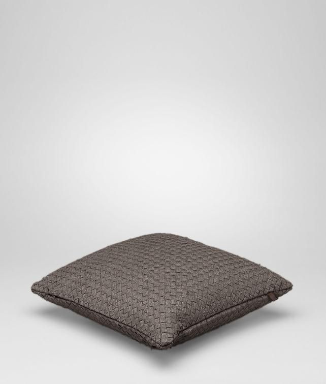 BOTTEGA VENETA Intrecciato Linen Square Pillow Pillow and blanket E fp