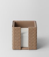 Bottega Veneta® Notizzettelhalter aus Nappaleder Intrecciato Ash Bottega Veneta® Notizzettelhalter aus Nappaleder Intrecciato Ash