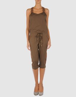 LIU •JO SALOPETTE Salopette pantaloni corti su YOOXCOM
