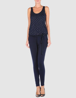 LOVE MOSCHINO - LATZHOSEN - Lange Latzhosen - bei YOOX.COM