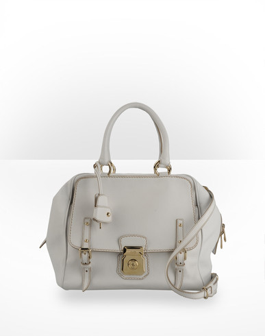 Medium leather bags 133500 Textured leather Zip closure External Medium leather bags 133500 Textured leather Zip closure External