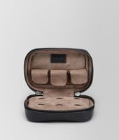 Bottega Veneta® Manschettenknöpfe-Etui aus VN-Leder Intrecciato Nero Bottega Veneta® Manschettenknöpfe-Etui aus VN-Leder Intrecciato Nero