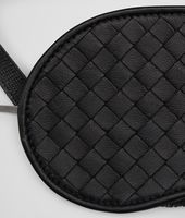 Bottega Veneta® Mascherina da Notte Nera in Nappa Intrecciata Bottega Veneta® Mascherina da Notte Nera in Nappa Intrecciata
