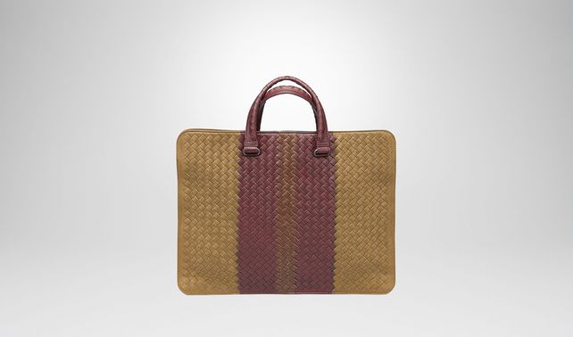 BOTTEGA VENETA - AKTENTASCHE AUS CLUB FUMÉ INTRECCIATO NEW BRONZE, AUBERGINE UND EDOARDO