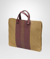 Bottega Veneta® AKTENTASCHE AUS CLUB FUMÉ INTRECCIATO NEW BRONZE, AUBERGINE UND EDOARDO Bottega Veneta® AKTENTASCHE AUS CLUB FUMÉ INTRECCIATO NEW BRONZE, AUBERGINE UND EDOARDO