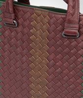 Bottega Veneta® AKTENTASCHE AUS CLUB FUMÉ INTRECCIATO EMERALD GREEN, AUBERGINE UND EDOARDO Bottega Veneta® AKTENTASCHE AUS CLUB FUMÉ INTRECCIATO EMERALD GREEN, AUBERGINE UND EDOARDO
