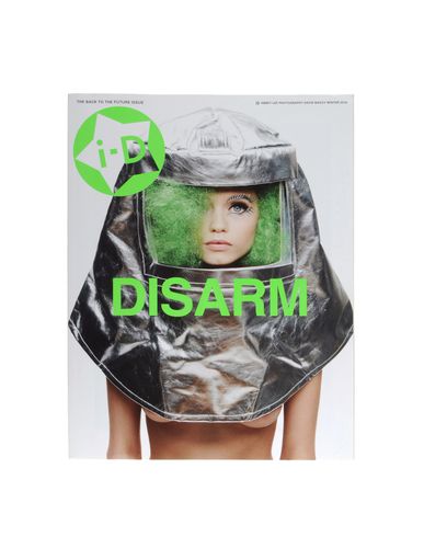 ZOOM i-D MAGAZINE - Fashion