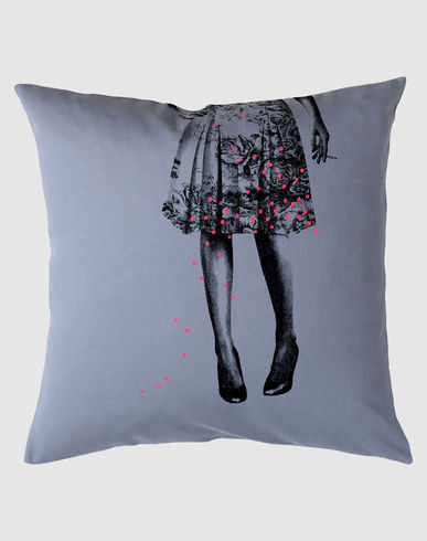 ZOOM LA CERISE SUR LE GATEAU - Pillow