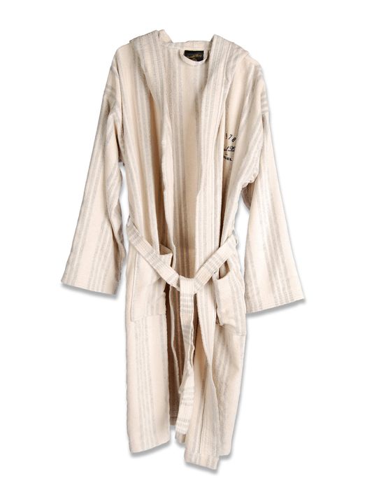 EASTERN TRAVELLER BATHROBE
EASTERN TRAVELLER BATHROBE