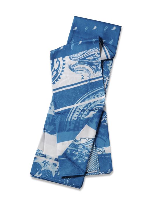 BIG BANDANA FURNISHING THROW 140X140
BIG BANDANA FURNISHING THROW 140X140