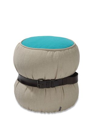 Möbel                LIFESTYLE: CHUBBY CHIC POUF
