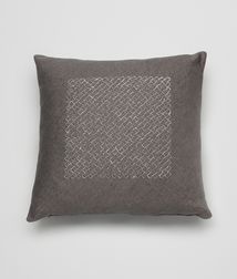 BOTTEGA VENETA - Living, Carbone Intrecciato Linen Square Pillow