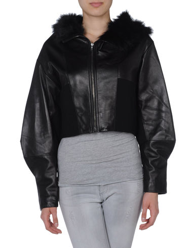 ZOOM N° 21 - Leather outerwear
