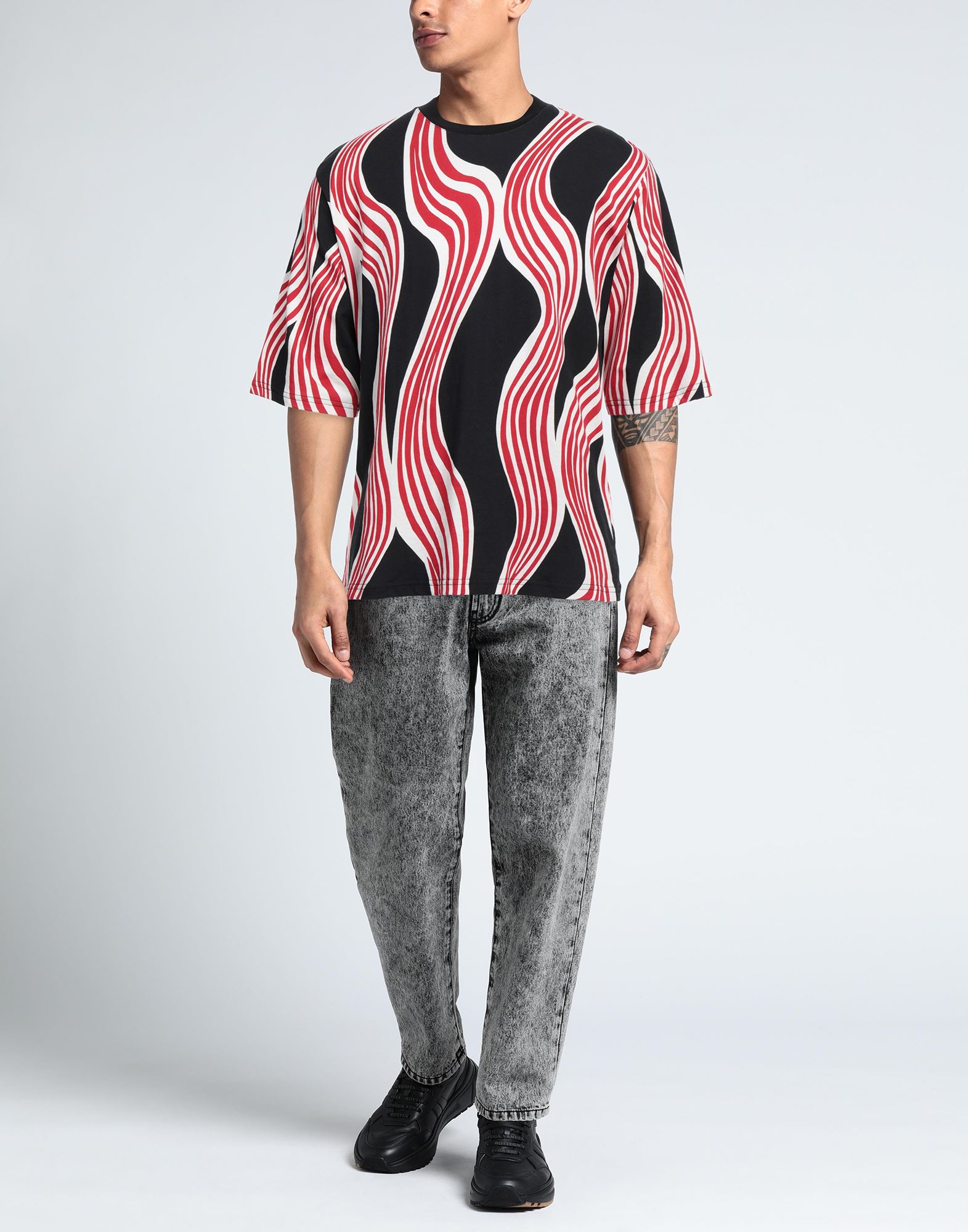  1 Moncler Jw Anderson - Tops - T-shirts - On Yoox.com 