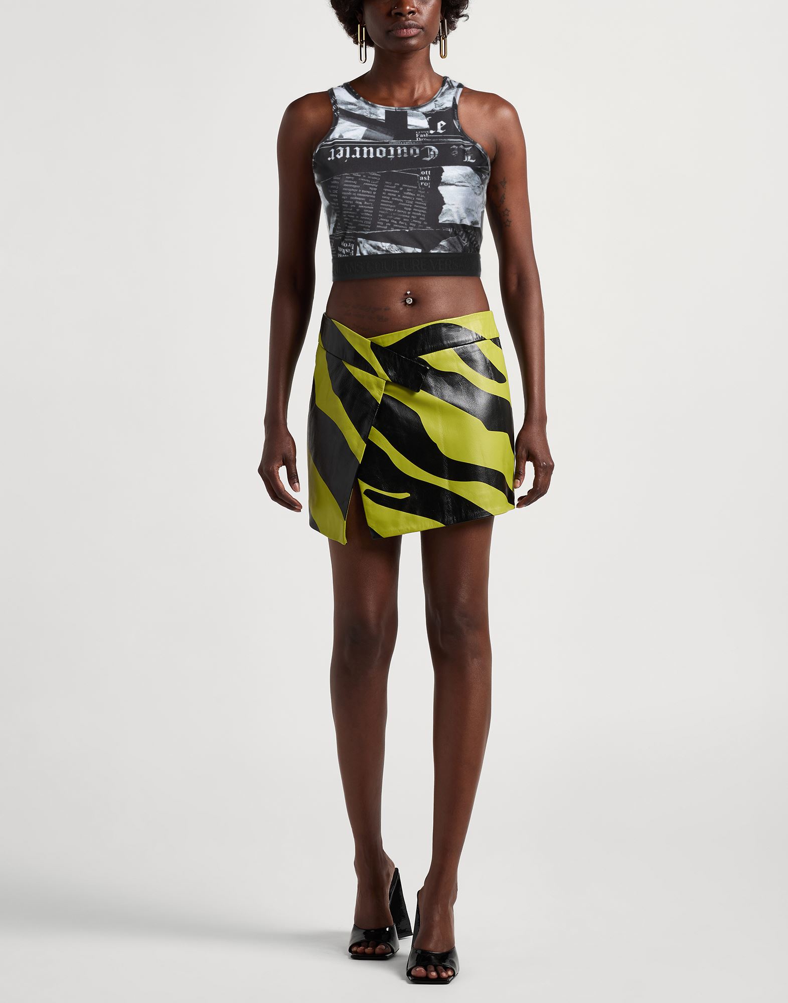  Versace Jeans Couture - Camisetas Y Tops - Tops - On Yoox.com 