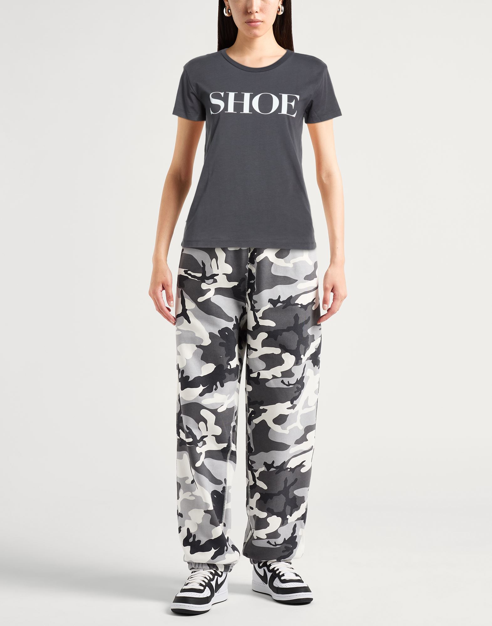  Shoe - Tops - T-shirts - On Yoox.com 