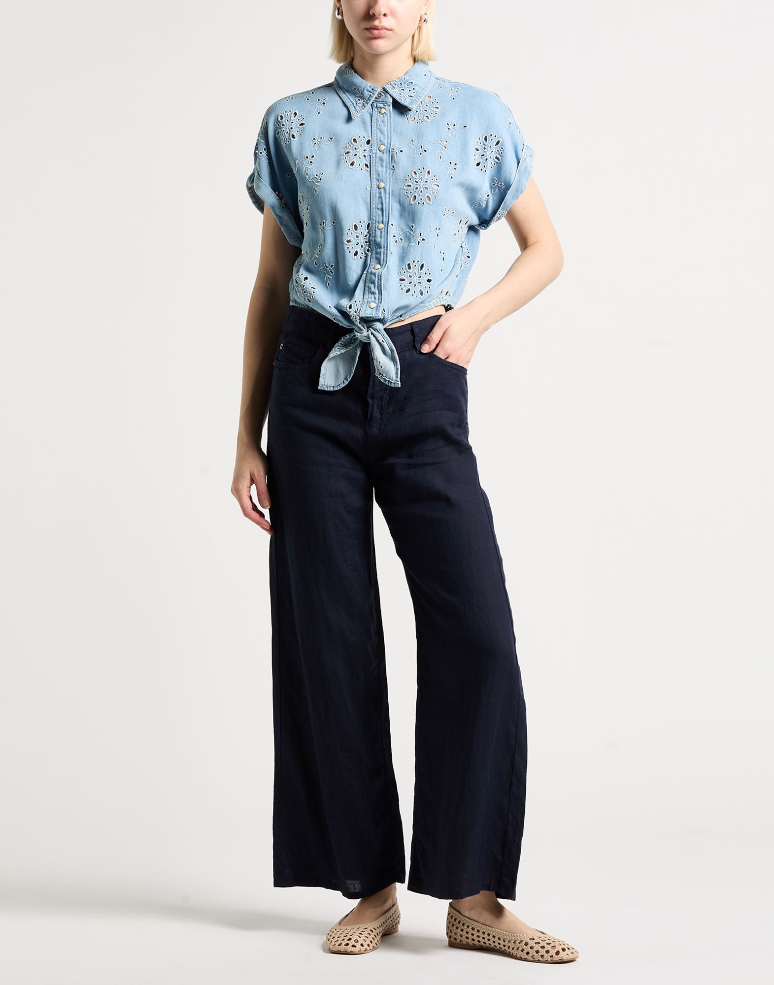  Guess - Camisetas Y Tops - Camisas Vaqueras - On Yoox.com 