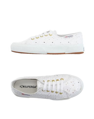 фото Низкие кеды и кроссовки superga