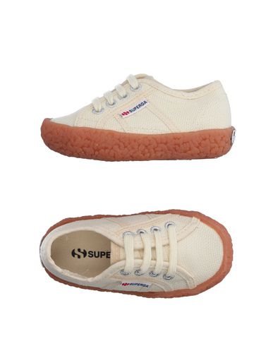 фото Низкие кеды и кроссовки Superga