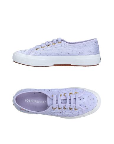 фото Низкие кеды и кроссовки Superga