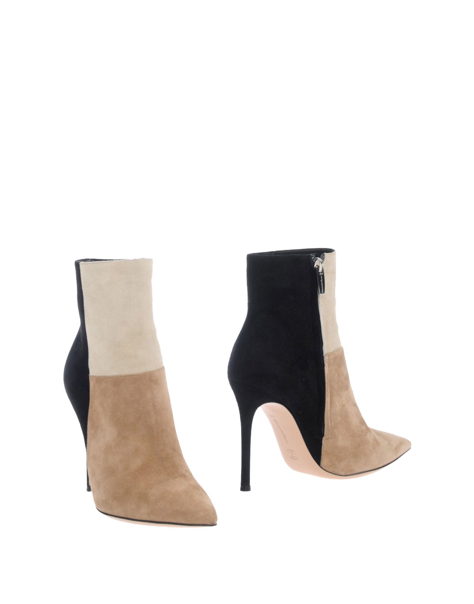 GIANVITO ROSSI Ankle boot,11213871OH 13