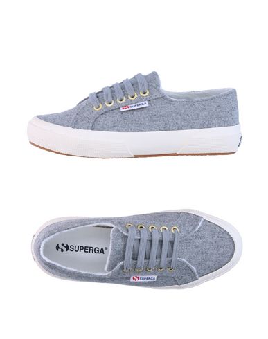 фото Низкие кеды и кроссовки Superga